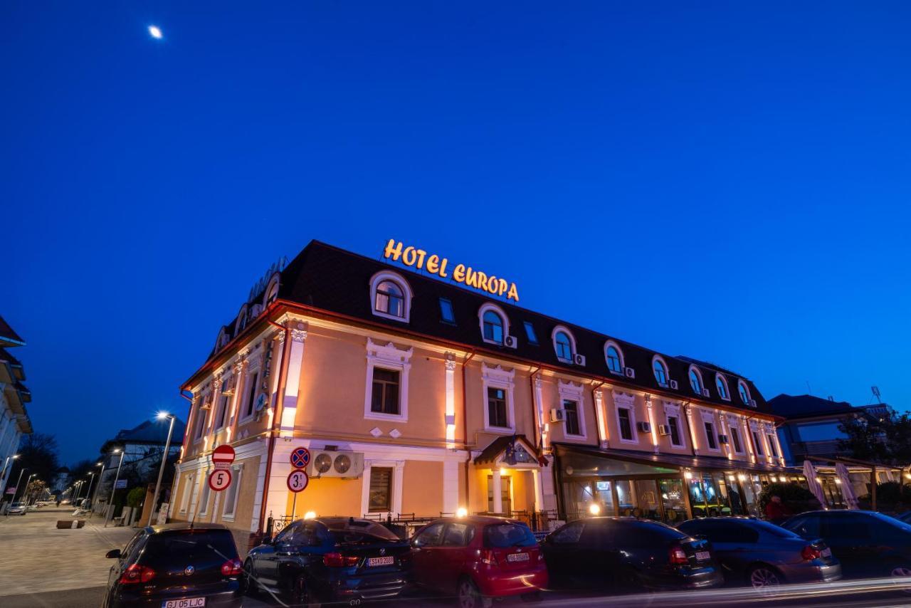 Hotel Europa Târgu Jiu Exterior foto